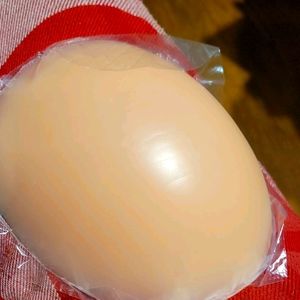 Silicone strapless bra. D Cup.